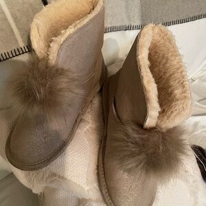 BearPaw Tan Fur-Lined Winter Boots